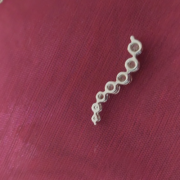 Necklace & 1 Pendants Cross Both 10 KT  Silver The Other Pendent Not Stamped . - Picture 4 of 10